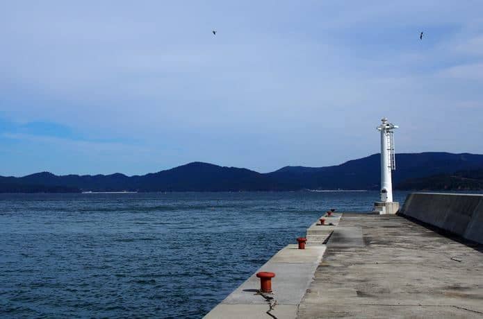 田代島　大泊港と海