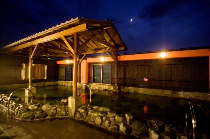 竜泉寺の湯　露天風呂
