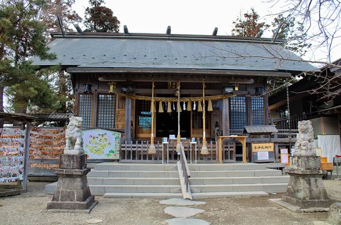二柱神社　拝殿
