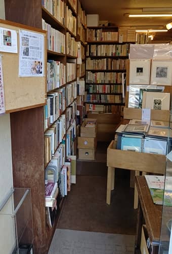 book cafe 火星の庭　店内